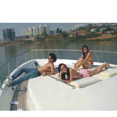 68 Foot Yacht leisure time Sea