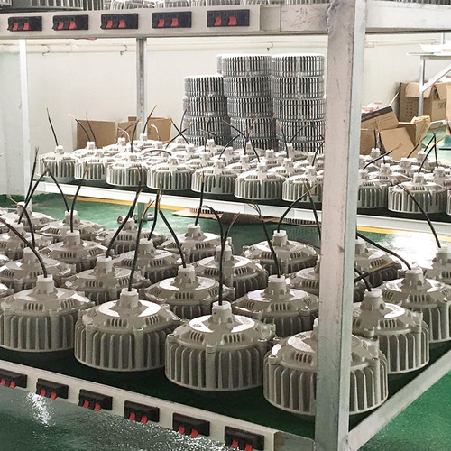 Manufacturer supply LED three-proof lights for engineering construction emergency lights workshop factory dust-proof lights square building platform lights