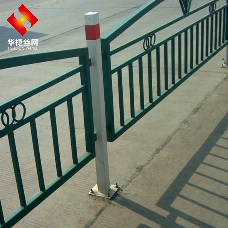 厂家直供市政道路护栏  机动车行驶道隔离栏  人行横道围栏