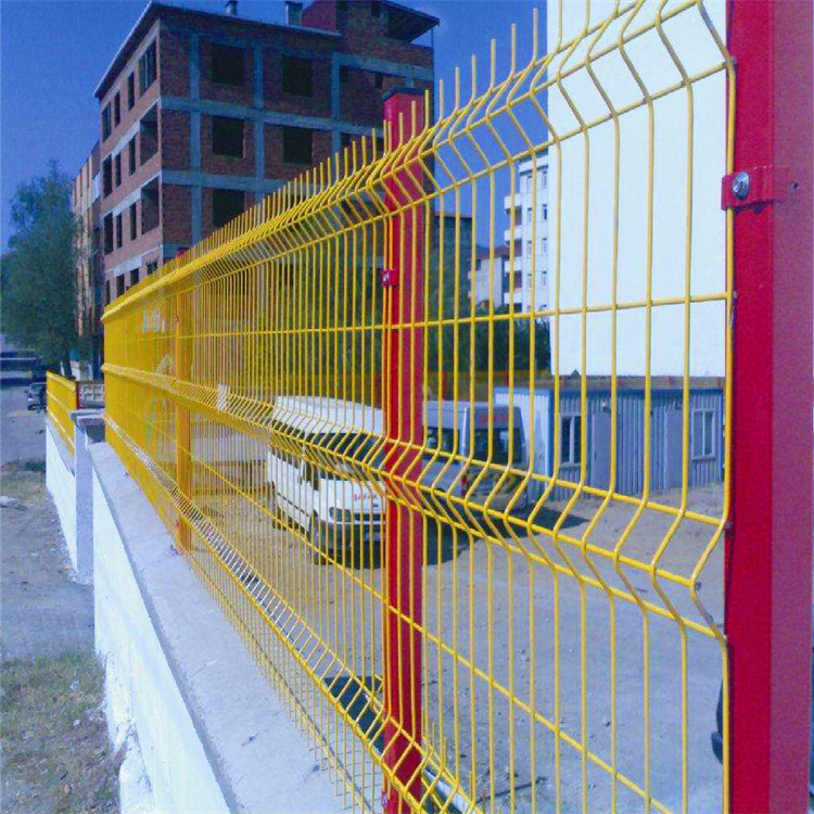 桃型柱护栏 隔离栅 桃型柱围栏网 桃型柱 护栏栏杆生产厂家