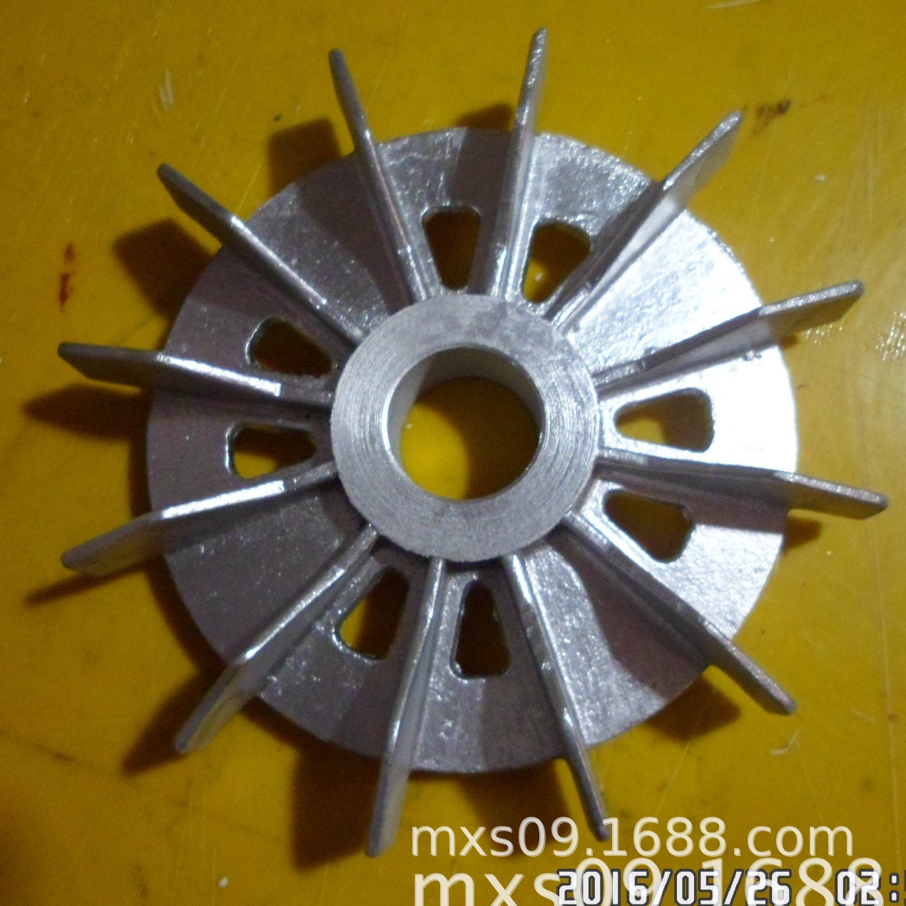 厂家纺织用内径30外径180铝制电机风扇叶 风叶铸铝塑料