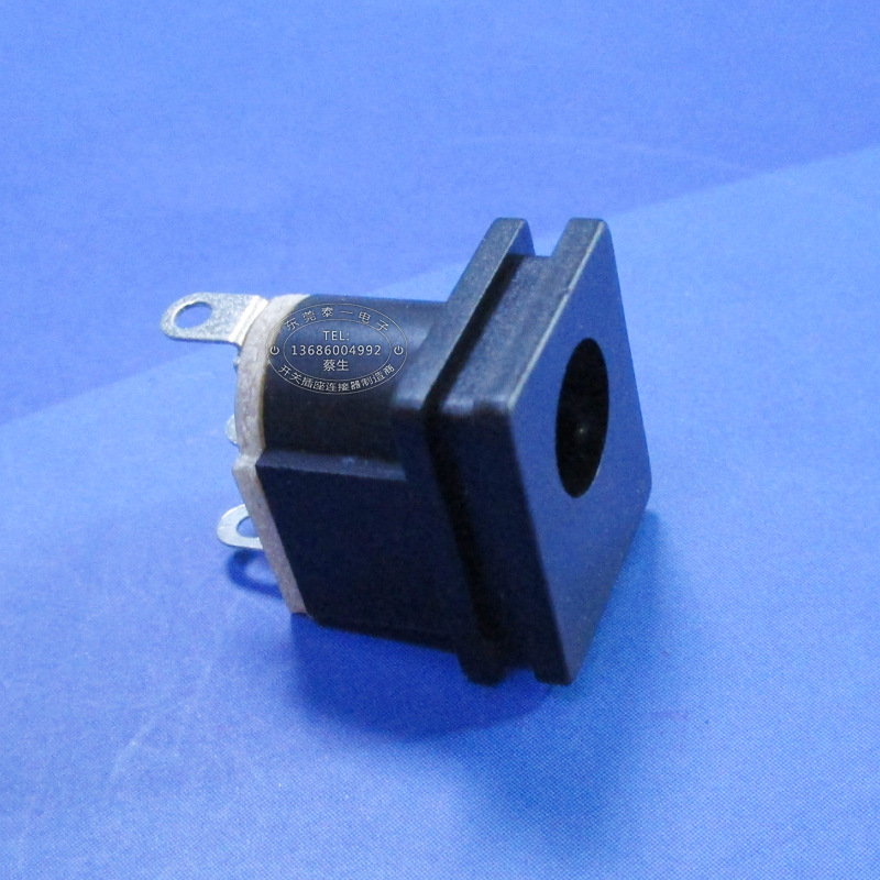 显示器直流电源接口 方形面板卡槽式DC大电流低压电源插座DC015