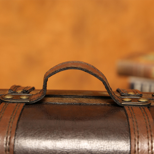 Retro suitcase wooden storage box storage treasure box script killing prop box photography photo antique wooden box