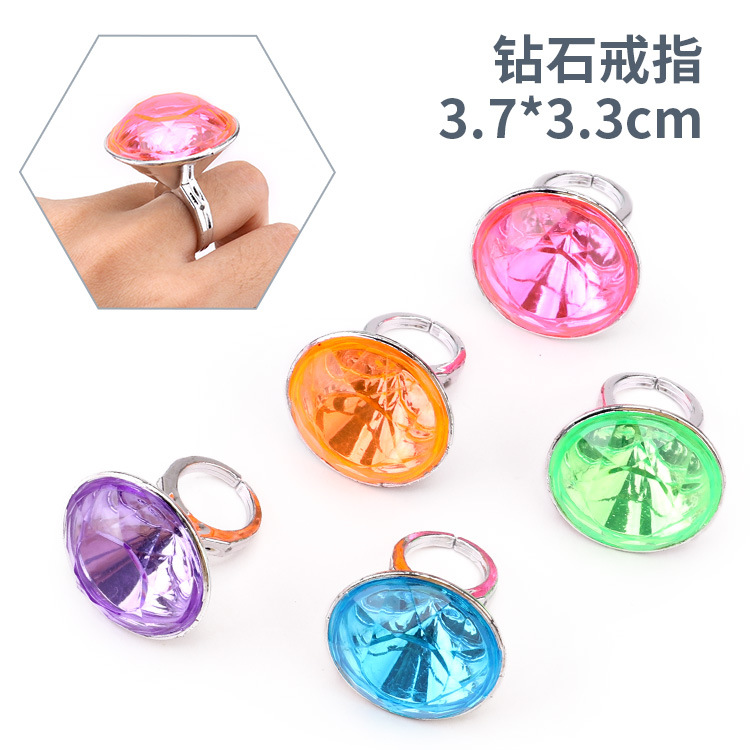 Juguetes de fiesta para niños transfronterizos regalos de traje juguetes pequeños juguetes de puesto pequeños regalos al por mayor