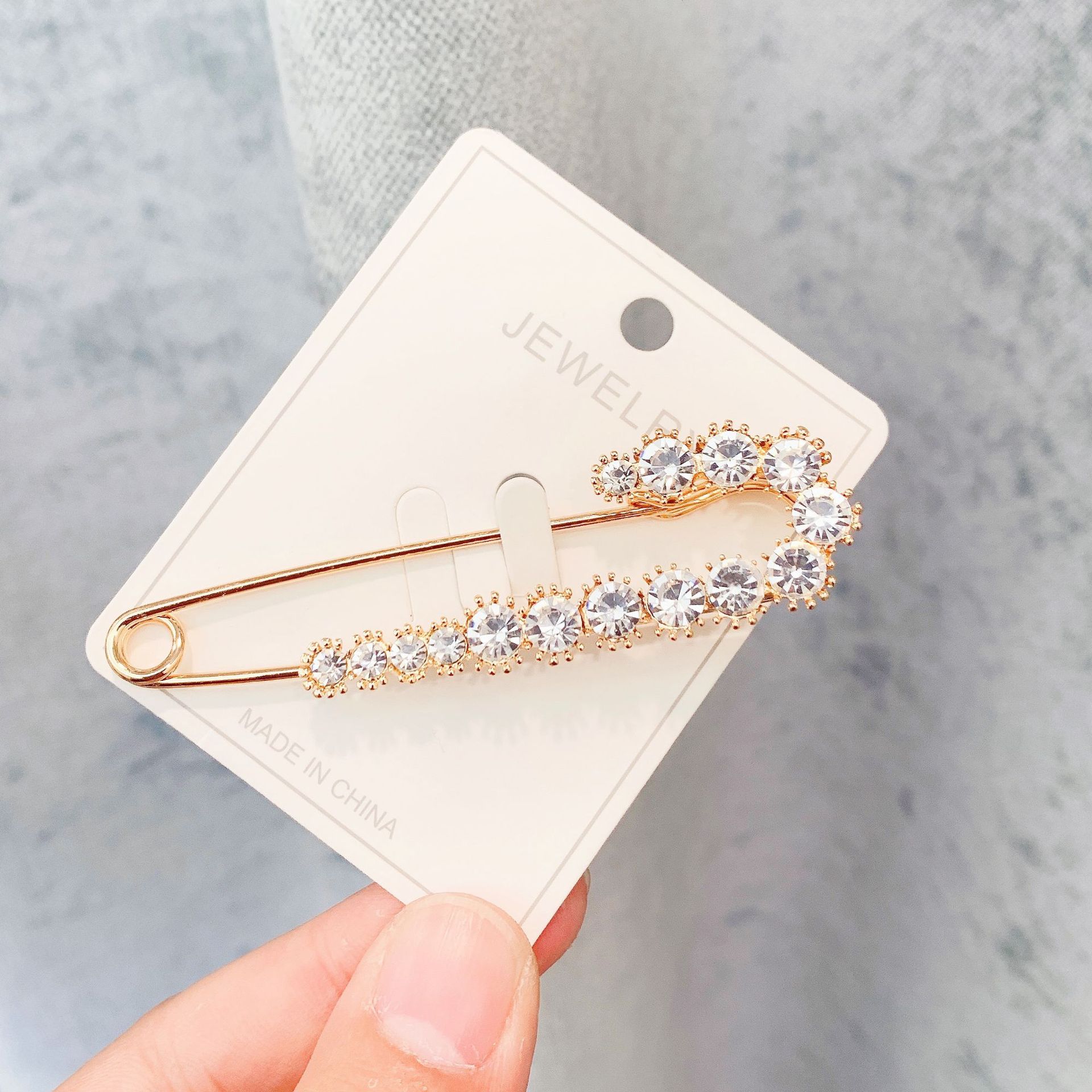 Creativo nuevo broche de alto grado de aleación rhinestone ramillete perla pin accesorios de moda fábrica directa en stock