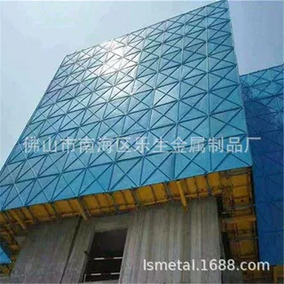 金属建材防护栏模具机械自动化生产线 建筑爬升架冲孔模具