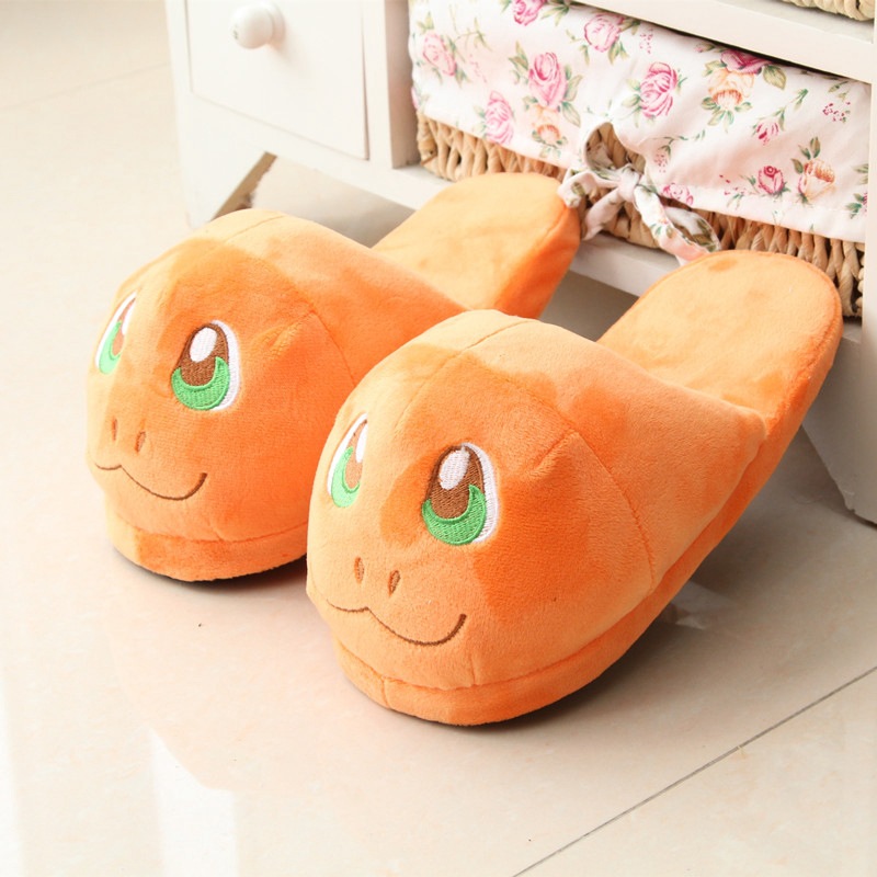 Creativo japonés bolsillo hadas Pikachu Kabi bestia muñeca pareja zapatillas de felpa zapatos del piso en stock pelo recto
