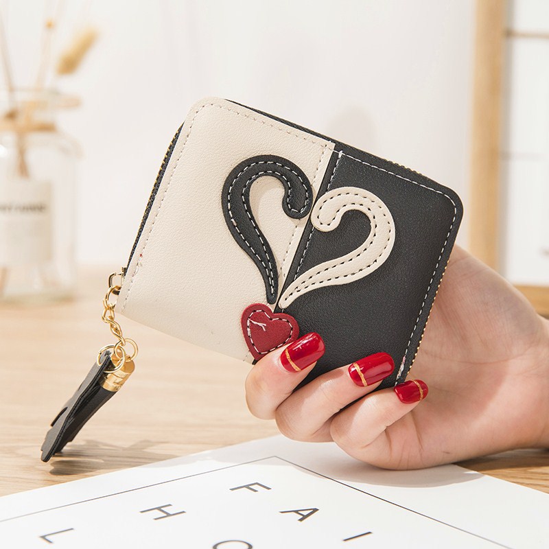 Wallet with zipper
