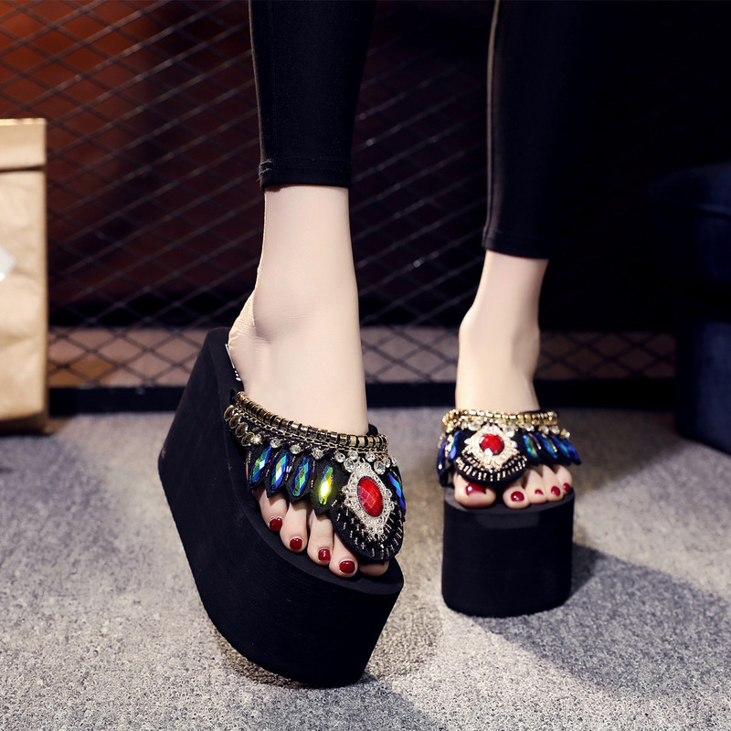 Women's Summer Outdoor Flip-Flops, Fashionable Thick-Soled High-Heeled 2026 New Korean Style Versatile Wedge Sandals, Popular Beach Shoes