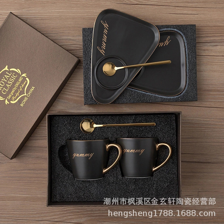 Nórdico creativo taza de café y platillo con cuchara traje luz lujo desayuno postre té la tarde noble regalo LOGO caja