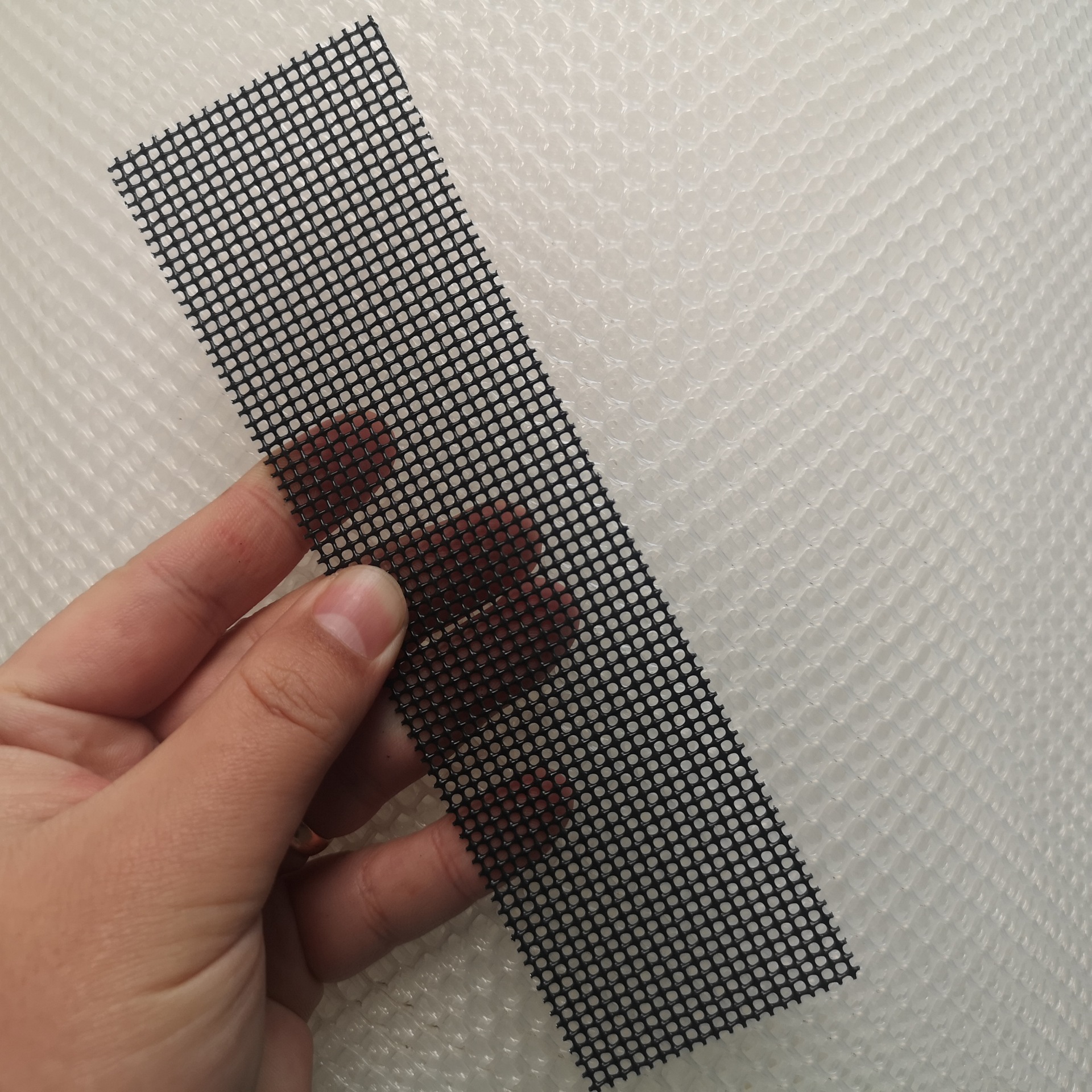 厂家供应长葛木蜂箱2.5-3.5mm出气透气封口 黑色喷塑304筛网