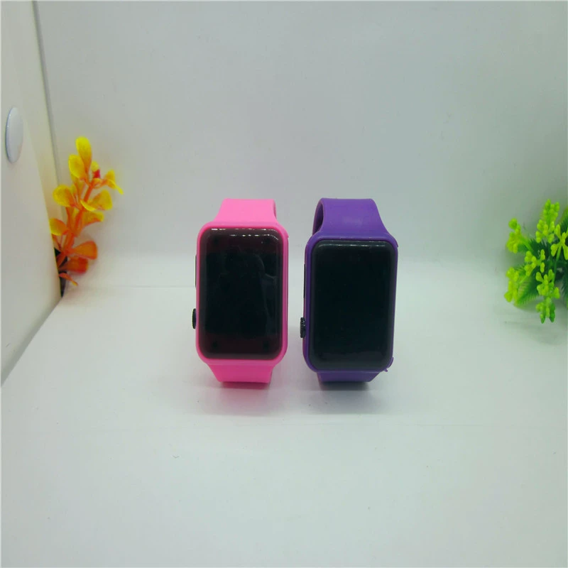 Светодиодные электронные часы студенческой деятельности формы OPP мешок упаковки небольшой подарок оптом