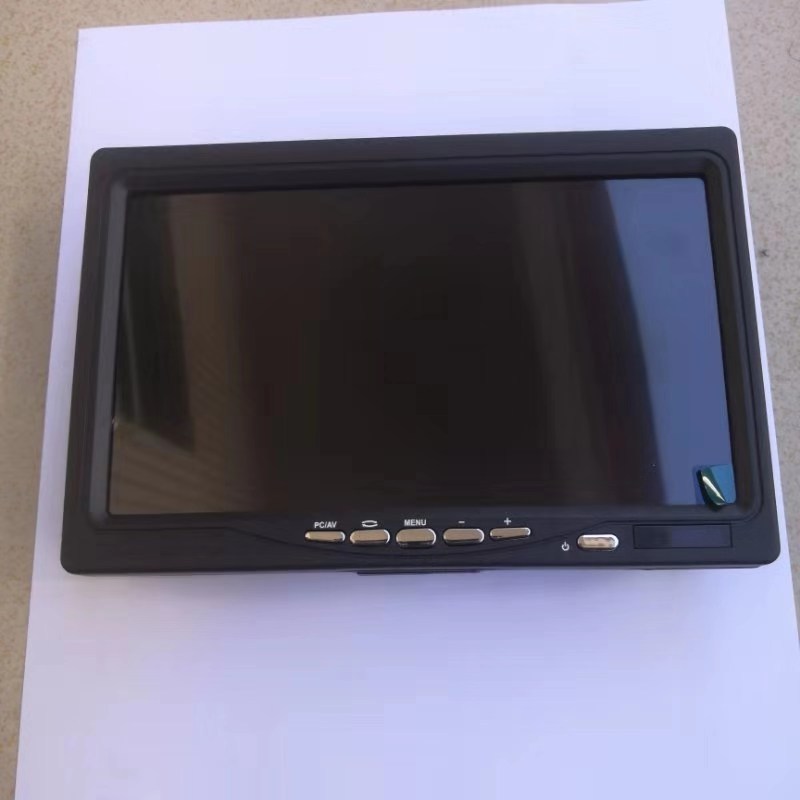 7 düymlük HD avtomobil monitoru 12V-24V