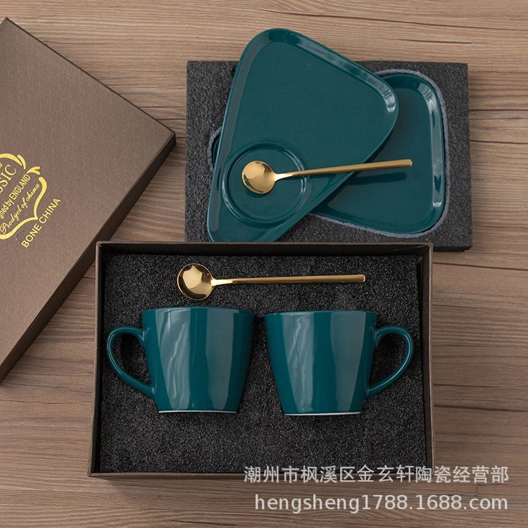 Nórdico creativo taza de café y platillo con cuchara traje luz lujo desayuno postre té la tarde noble regalo LOGO caja