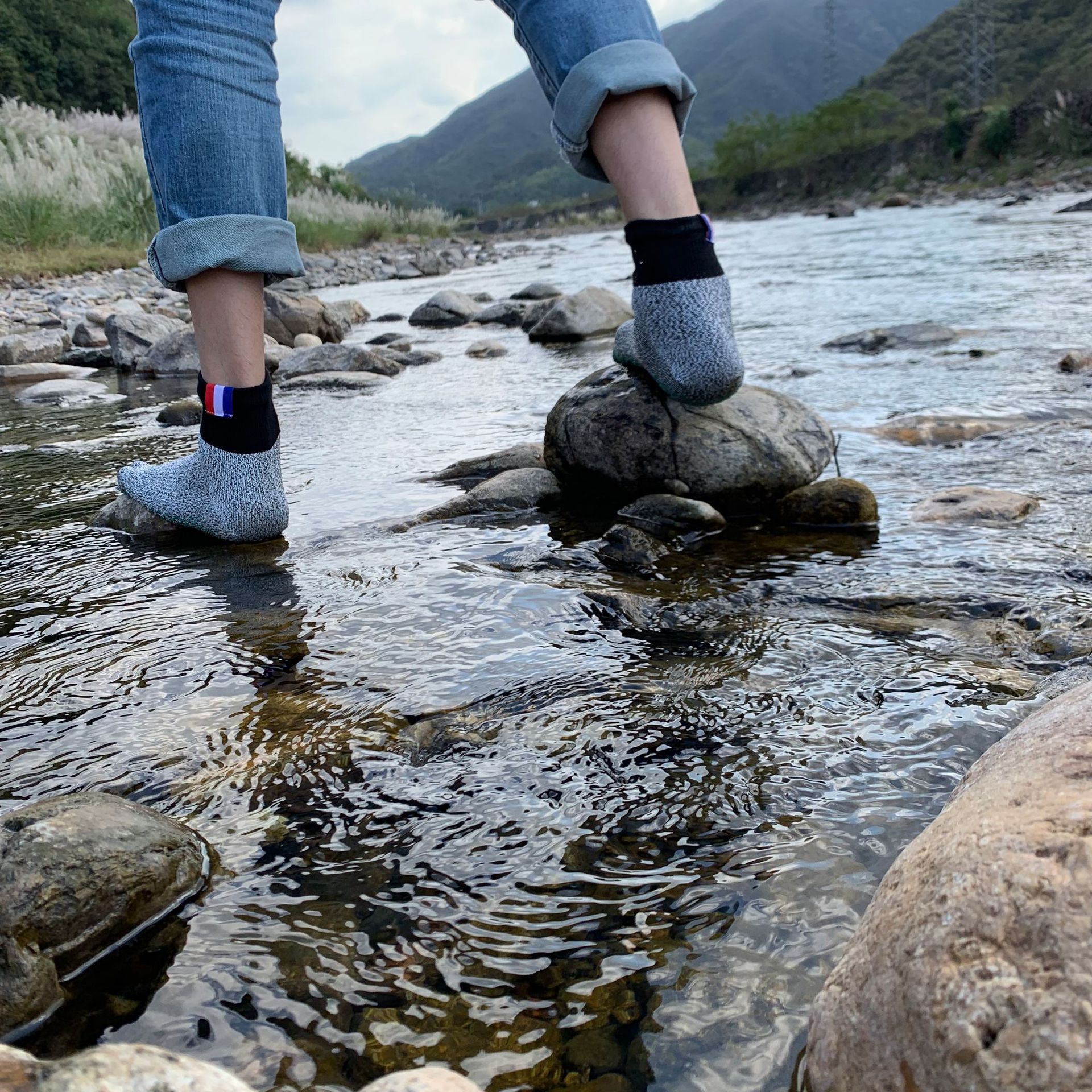 5-Grado anti-corte calcetines resistente al desgaste de silicona al aire libre de alta resistencia anti-piercing calcetines de playa de protección al aire libre de cinco dedos calcetines fabricante en stock