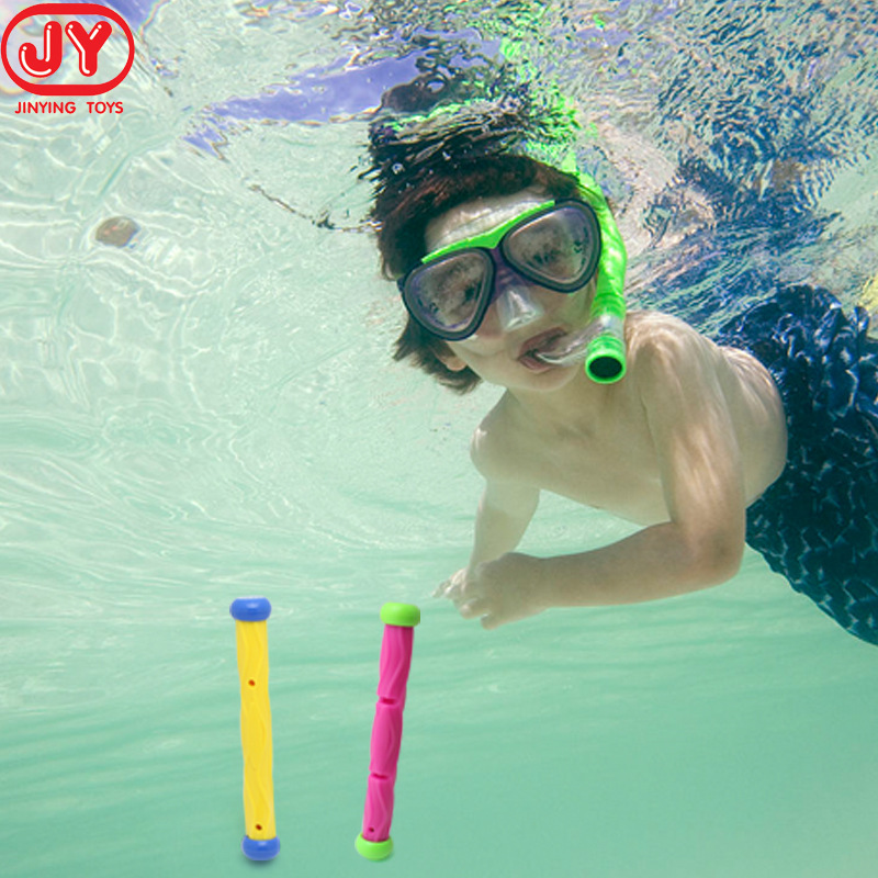 Fábrica transfronteriza suministro de juguetes de buceo niños natación palo de buceo juguetes de agua de verano al por mayor