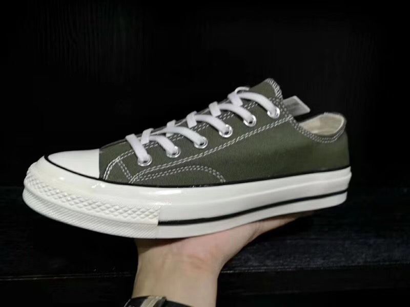 1970 년대 올리브 그린 로우 사이드