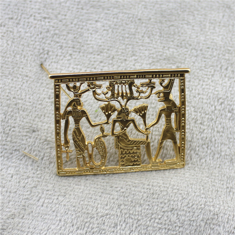 Broche égyptienne pharaon baroque doré mat style vintage palais_voghion.com