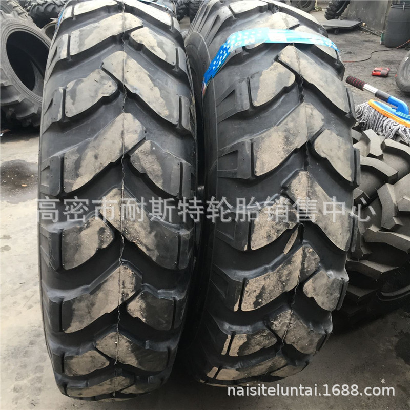 压路机轮胎1800-24 20.5-25 23.1-26斜交工程轮胎18.00-24菠萝花