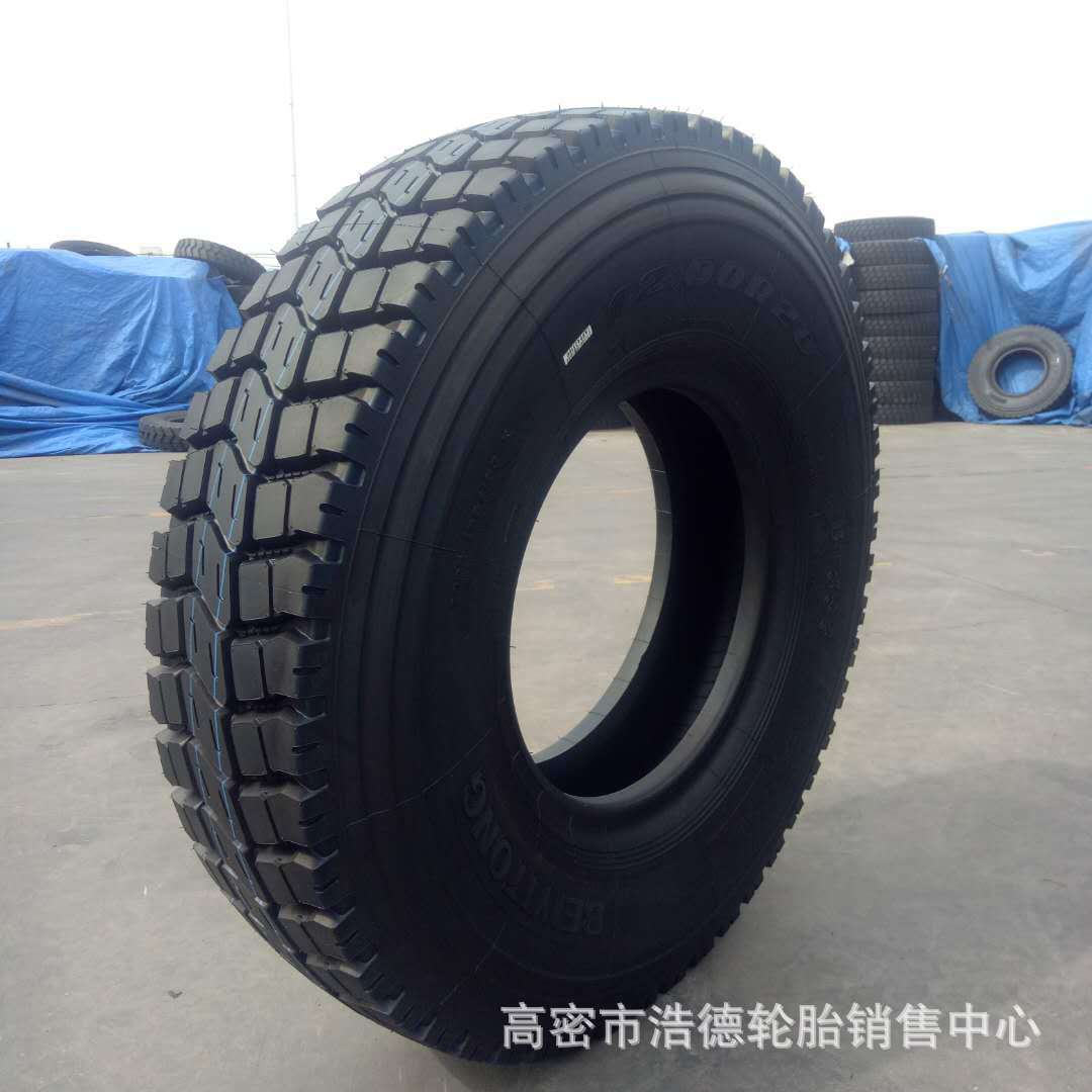 1100R20/1200R20平行蝴蝶快轮胎载重轮胎厂家直销钢丝胎子午轮胎