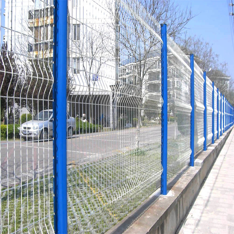 支持批发 钢丝网围栏/桃型柱护栏网/折弯护栏/夹丝护栏工厂自营