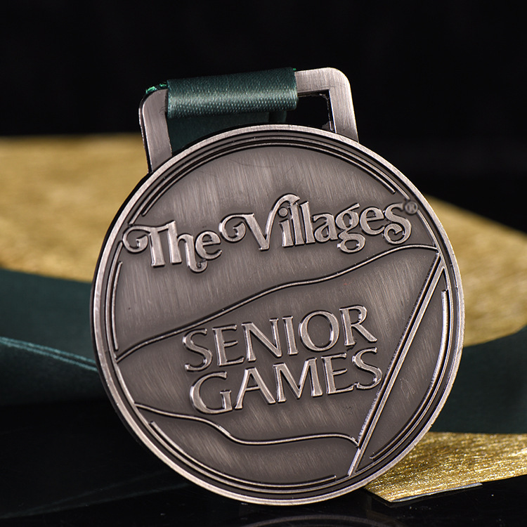 Metal Electroplated Honor Medals and Badges, Customized Creative Zinc Alloy Event Commemorative Pendants, Free Logo Design