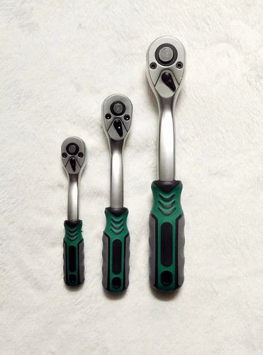 Factory produces 72-tooth fast ratchet wrenches, large, medium and small fly cranks, source of supply, large quantity, LOGO available