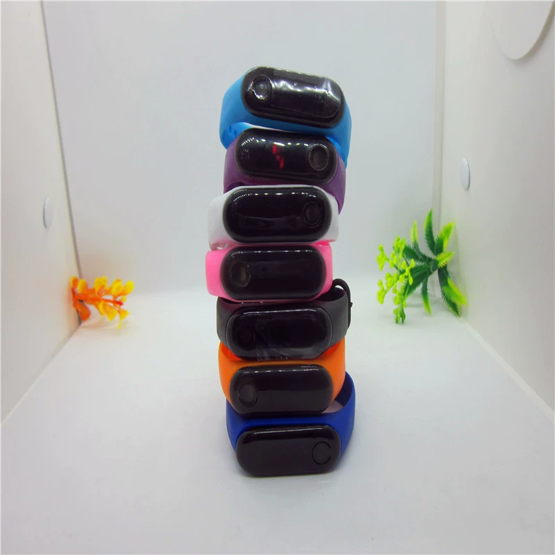 Светодиодные электронные часы M 3 студенческие часы оптом практичные подарки 5 юаней магазин детских светящихся игрушек