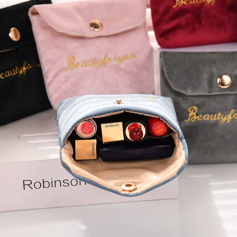 Makeup pouch velvet buckle, embroidered small handheld cosmetic bag, 14×12.5×2 cm
