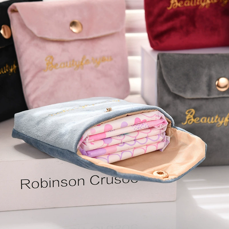 Makeup pouch velvet buckle, embroidered small handheld cosmetic bag, 14×12.5×2 cm