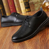 Low shoes for leisure for leather shoes, work sports shoes, trend of season