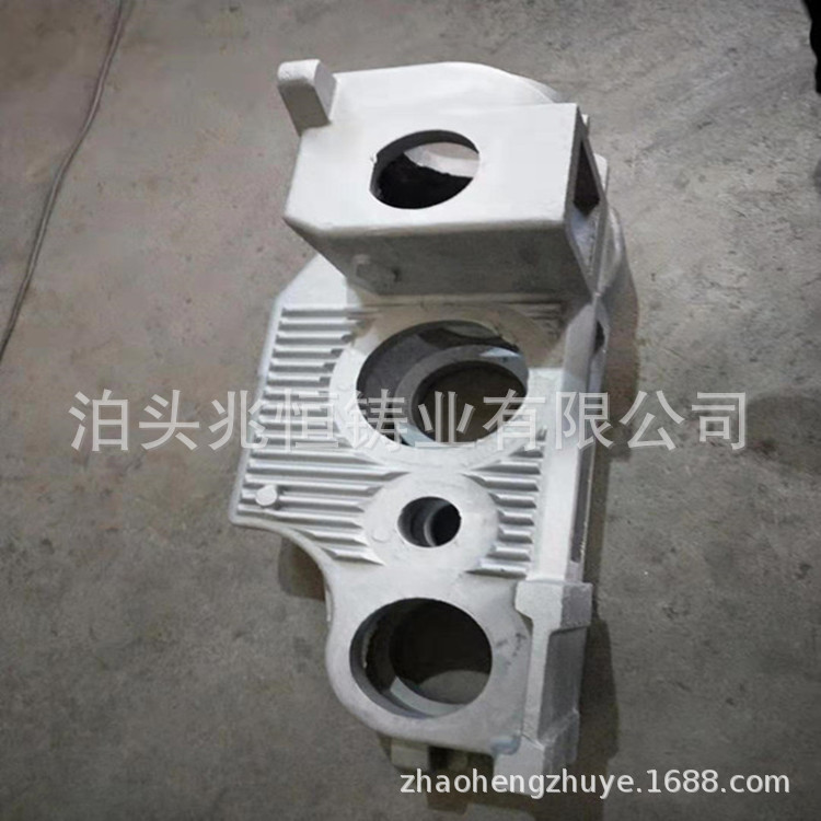 本公司大量生产铸铝件铸铝浇铸件铸铝箱体优惠铝合金轻量化铝制