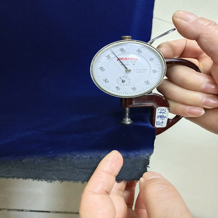 深蓝色针织底短绒可带自粘包装袋收纳袋绒布可加工印花