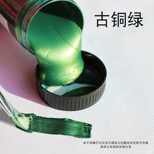 Bronze, green