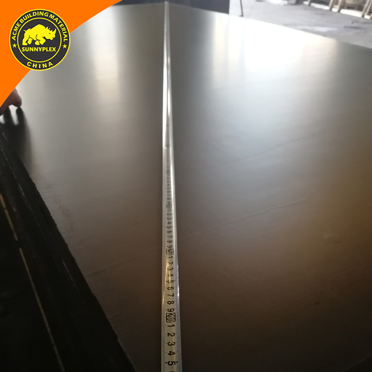Venta directa de fábrica plantilla de construcción sitio de construcción 12mm 15mm 18mm madera contrachapada tablero multicapa al por mayor tablero de madera