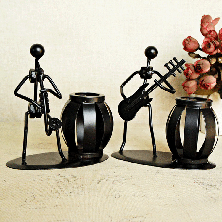 Productos transfronterizos oferta especial de hierro forjado músico banda titular de la pluma creativa decoración del hogar adornos de regalo una variedad de opcionales