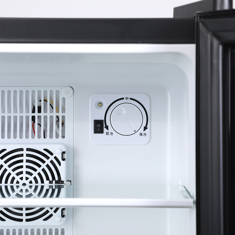 Venta al por mayor 110vBC-30C habitación de hotel pequeño refrigerador semiconductor congelador puerta de vidrio fresco-mantenimiento muestra gabinete con cerradura