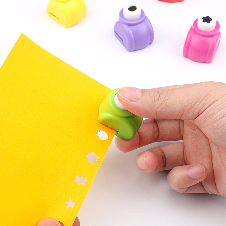 BRICOLAJE álbum de papel en relieve 5 colores en partido máquina de estampado con 10X15