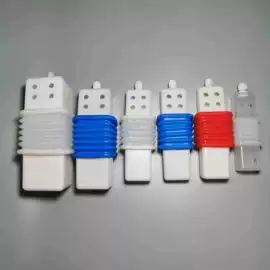 冰格;蛋糕模;围嘴围兜