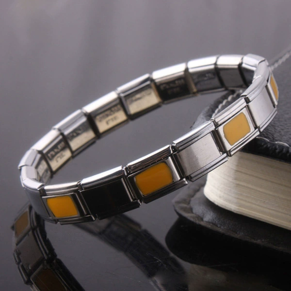 Silver clip yellow