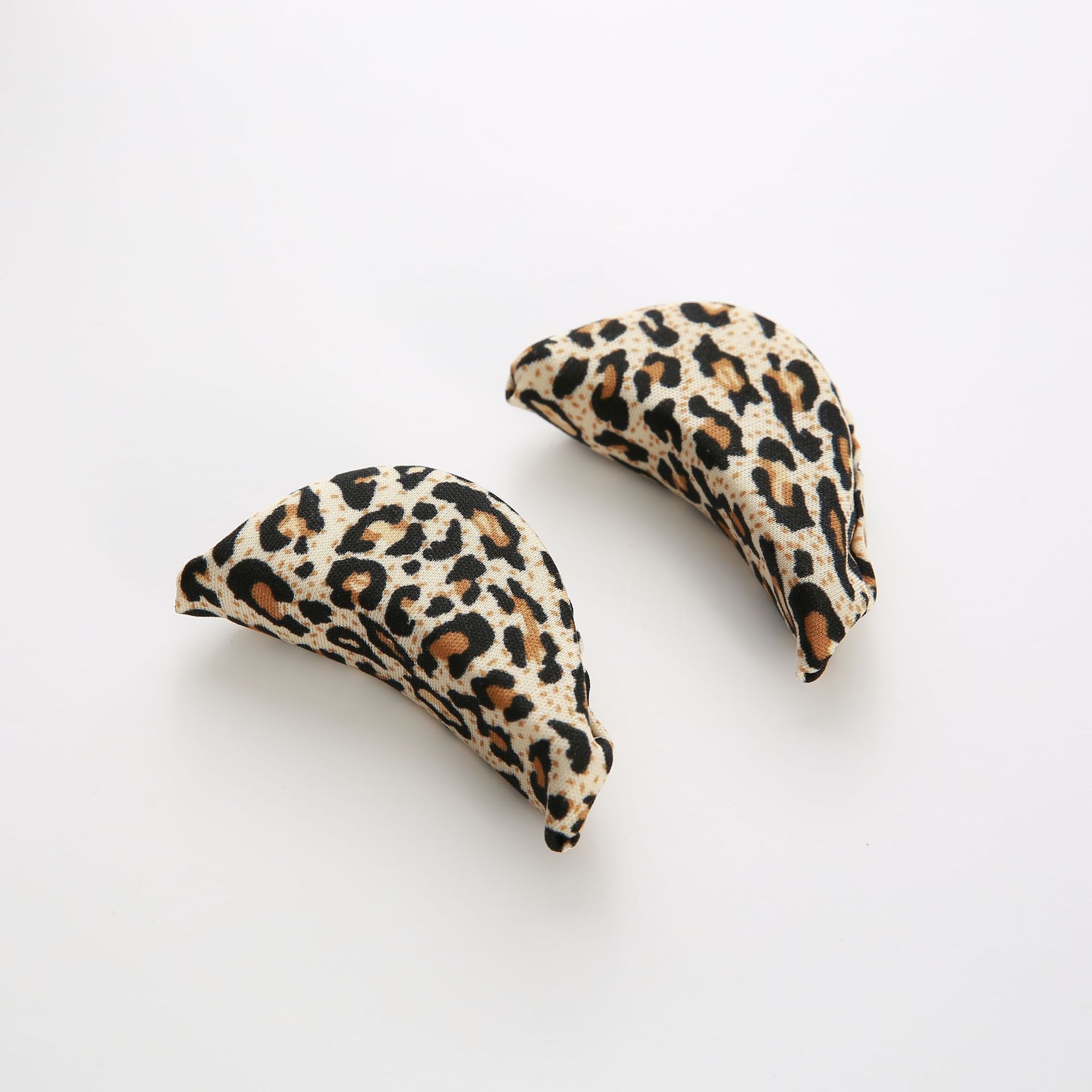 Zapatos cabeza enchufe ajuste tamaño pies adelante punzonado anti-dolor cabeza redonda poner zapatos esponja grande de las mujeres tacones altos almohadilla delantera