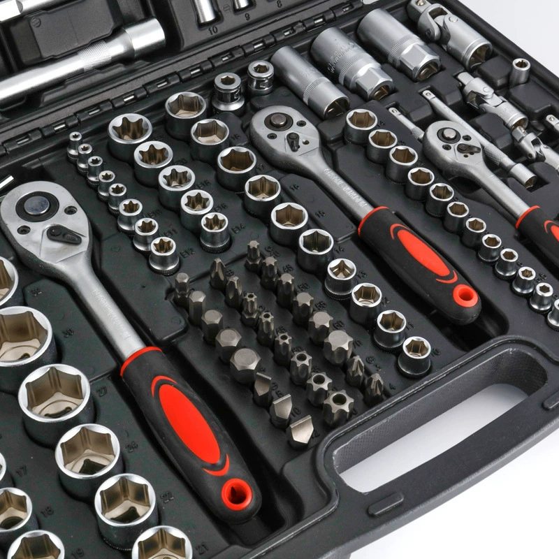 Г wrench? нет – перевод: Ключ, перчатки, набор инструментов