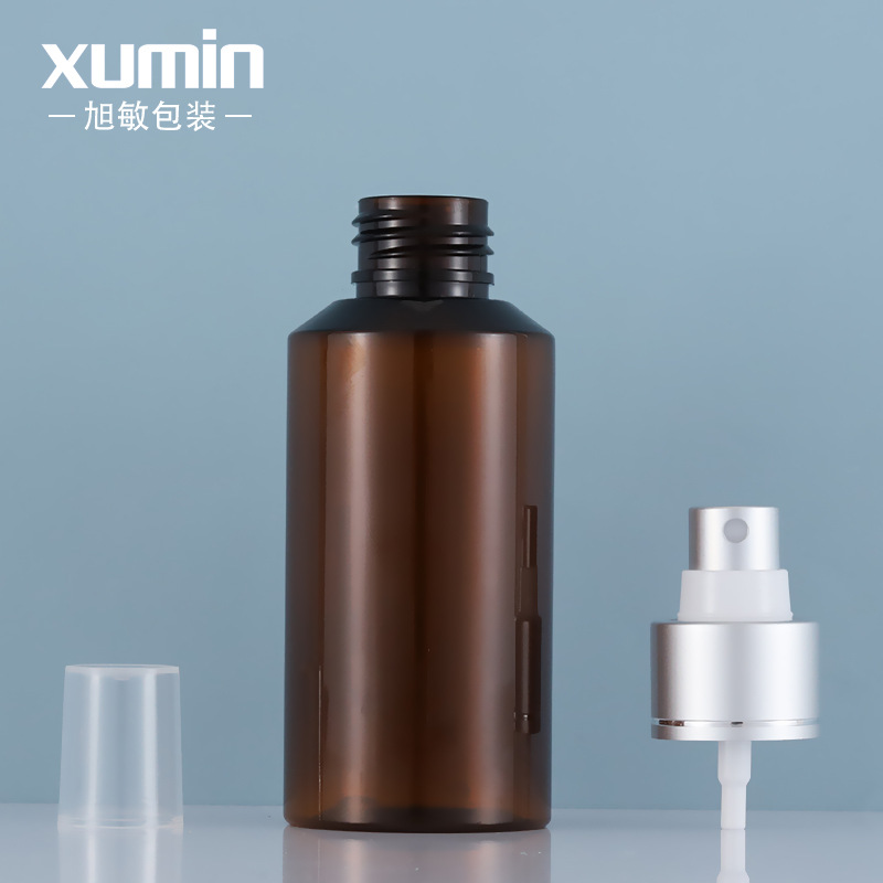 En stock 100ml/150ml de tóner puro botella de spray de rocío oblicuo hombro electroquímico botella de spray de aluminio cosméticos Xumin materiales de embalaje