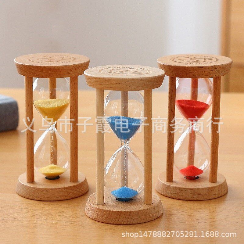 Venta al por mayor reloj de arena 30 minutos de madera de tres columnas redondo pequeño reloj de arena creativo tiempo de cristal adornos de reloj de arena