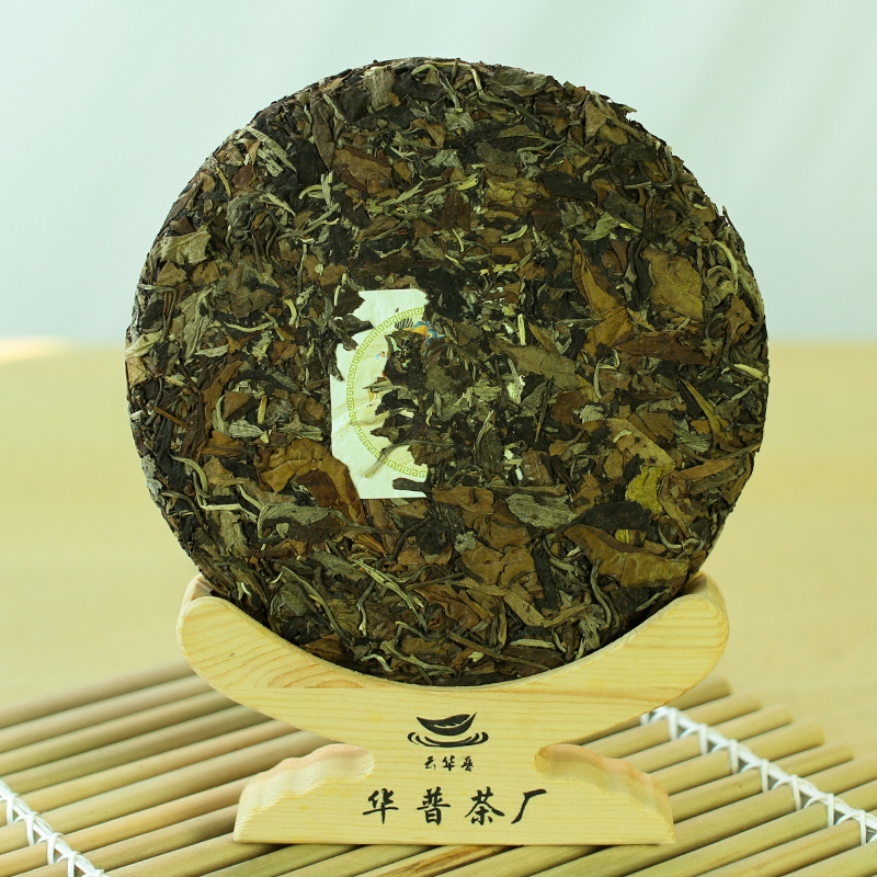16 years old Yunnan large leaf Pu'er tea white tea seven sons cake factory direct sales moonlight beauty ancient tree white tea cake 357g 