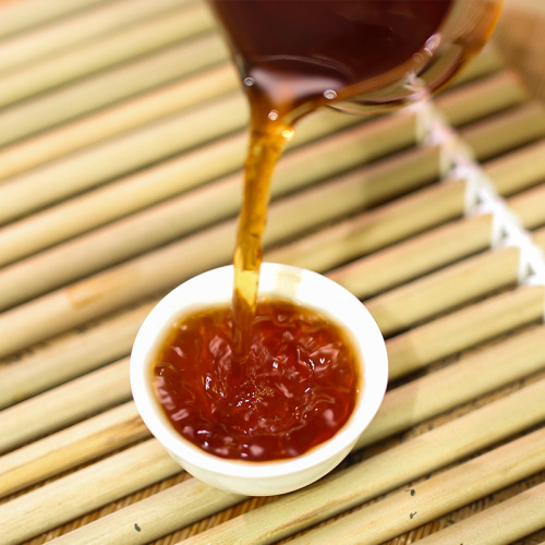 Direct sale from Yunnan Pu-erh Tea Factory: Ice Island Ancient Tree Pure Material 16-Year Aged Fermented Compressed Dry Storage Pu-erh Dark Tea Cake