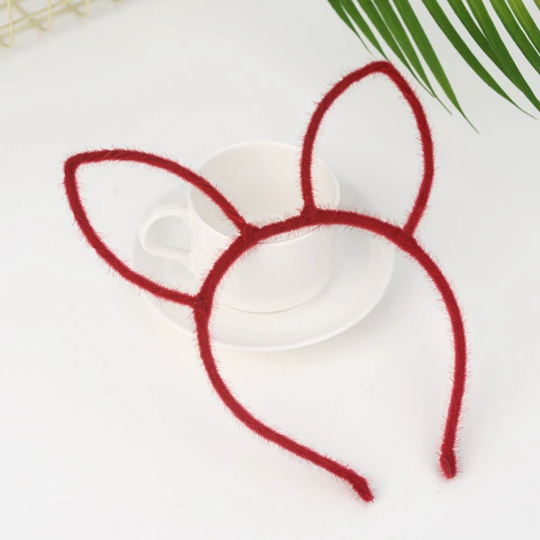Red (big ears)