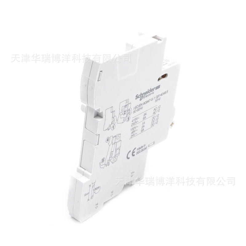 OF状态指示接点A9N26924辅助触点使用C65DC C120微型断路器