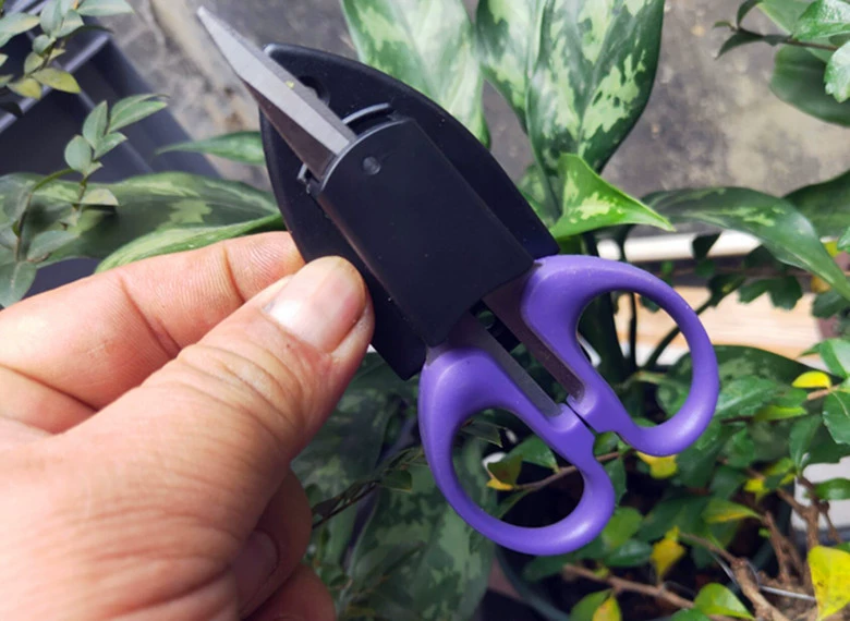 Scissors, multifunctional tubing reusable, accessories