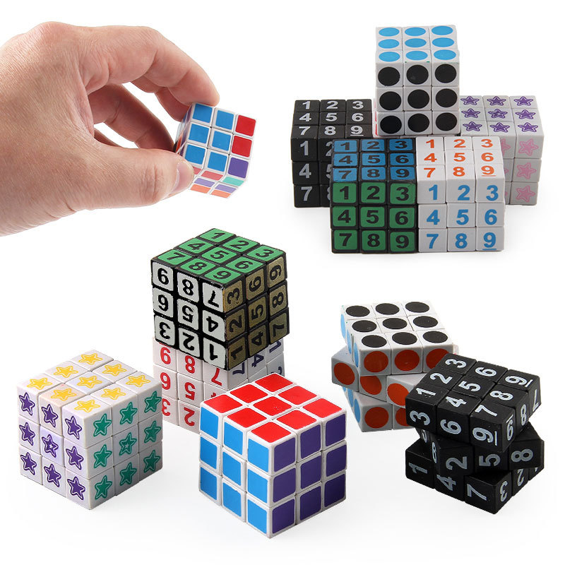 Mini descompresión suave de tercer orden Cubo de Rubik Diversión infantil introducción principiante 3CM Cubo de Rubik juguete en stock exportación transfronteriza